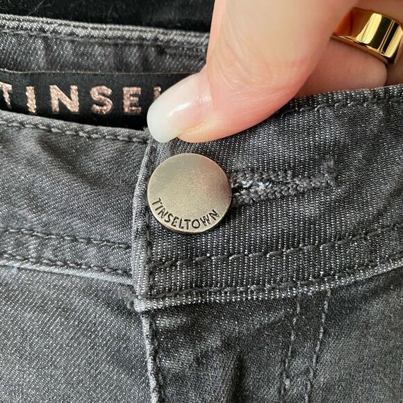 Fashion Nova Tinseltown Charcoal Gray Distressed Knees Raw Hem Skinny Jean 3 - Picture 7 of 10